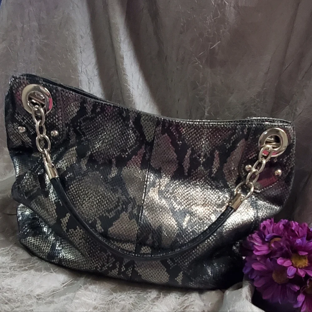 LEATHER CYNTHIA ROWLEY PURSE - Picture 7 of 10
